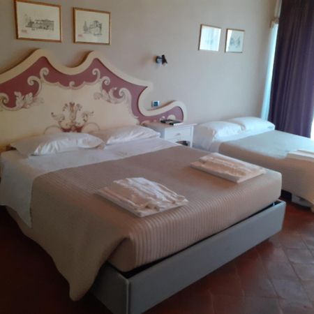 Corte Breda, Agriturismo Bed&Breakfast Chiari Bagian luar foto