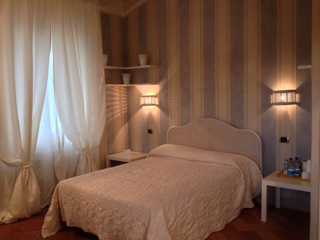 Corte Breda, Agriturismo Bed&Breakfast Chiari Ruang foto