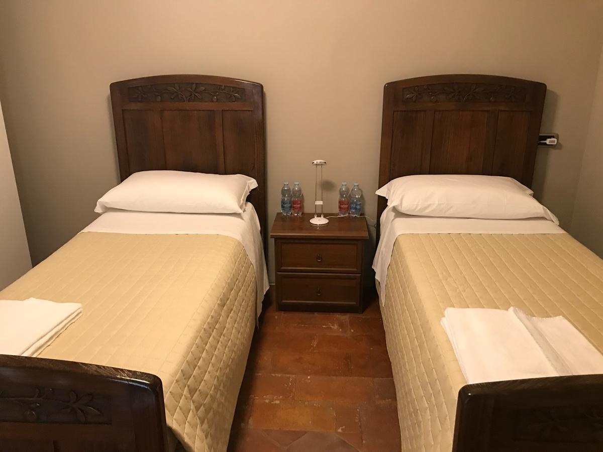 Corte Breda, Agriturismo Bed&Breakfast Chiari Bagian luar foto